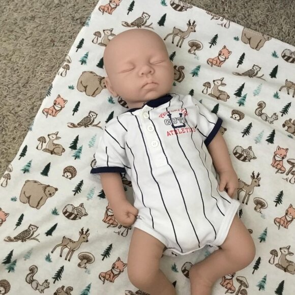 🆕17 inch Full Body Silicone Baby Dolls Boy Sleeping Baby With DOLL Clothes - Picture 2 of 10